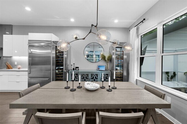 Building Photo - 3624 S Gardenia Ave