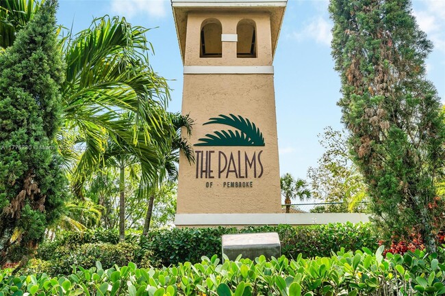 Building Photo - 351 Palm Way