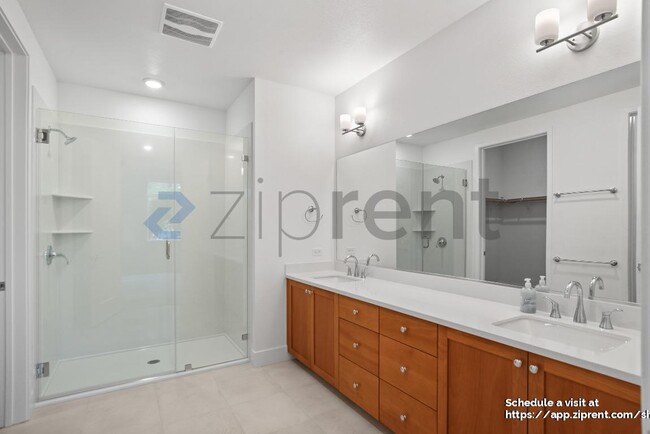 Building Photo - 308 Torrey Pine Terrace