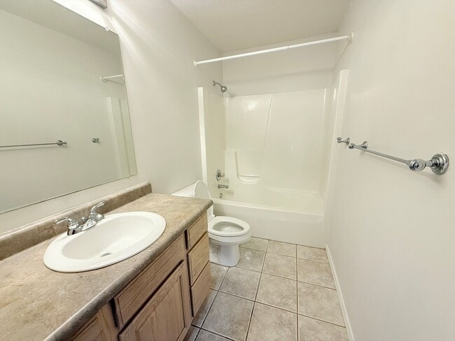 Building Photo - Photos Coming Soon – 3 Bedroom, 3.5 Bathro...