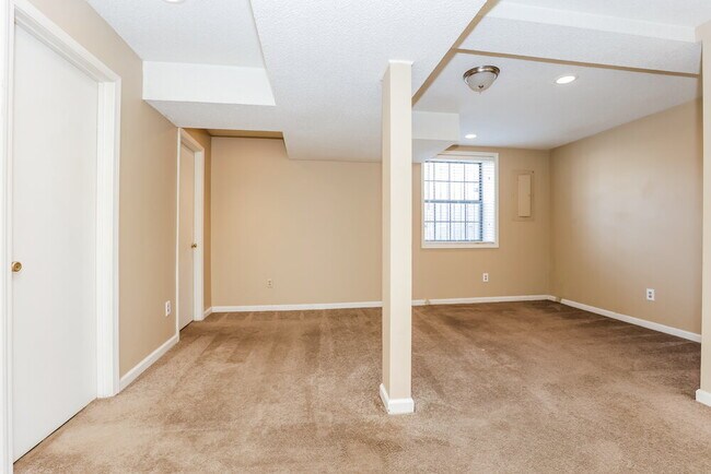 Building Photo - 4829 Catskill Dr