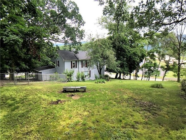 Building Photo - 113 Hopwood Fairchance Rd