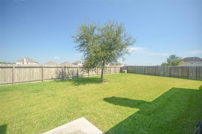 Building Photo - 3008 Middletrace Ln