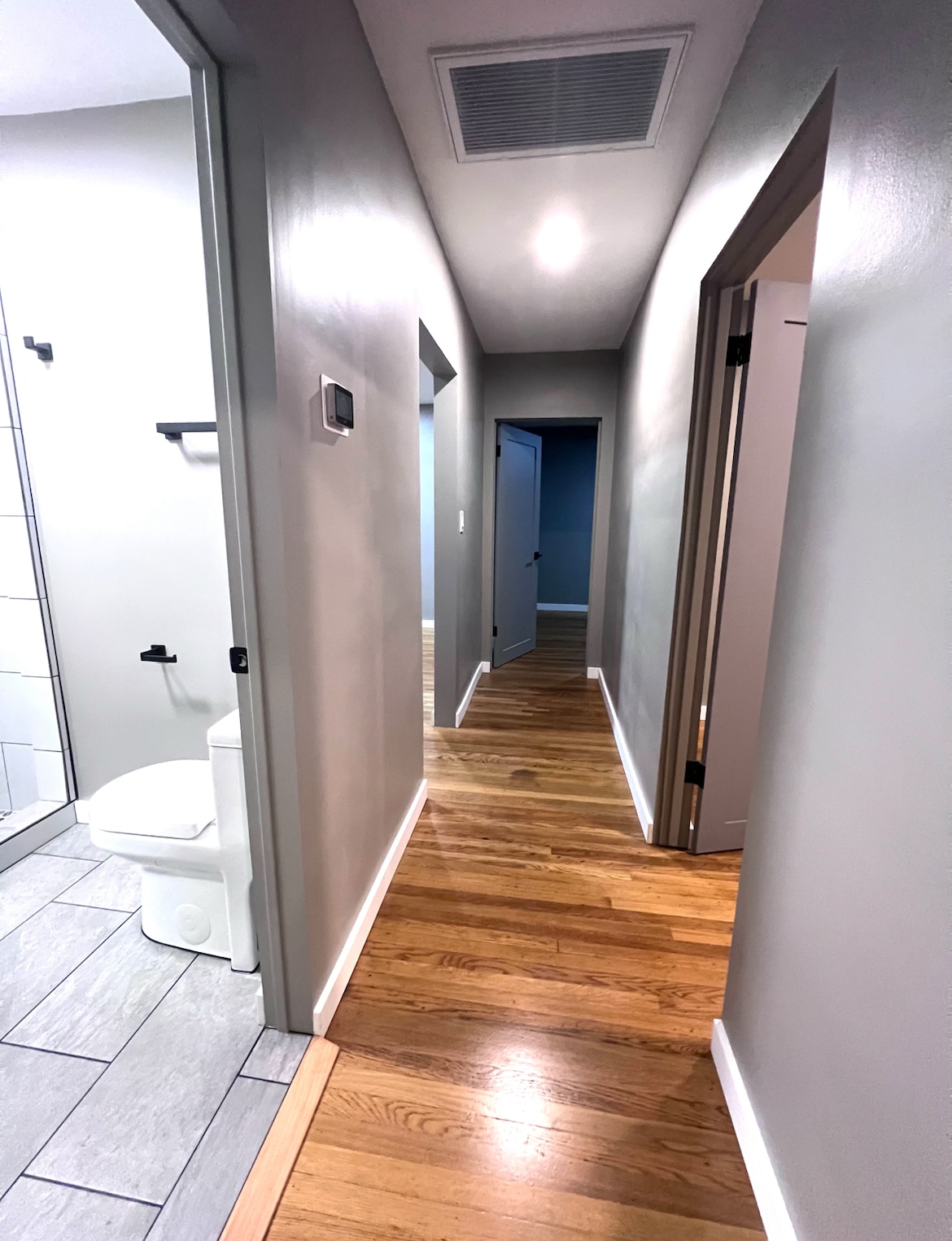 Building Photo - 3547 E Green St