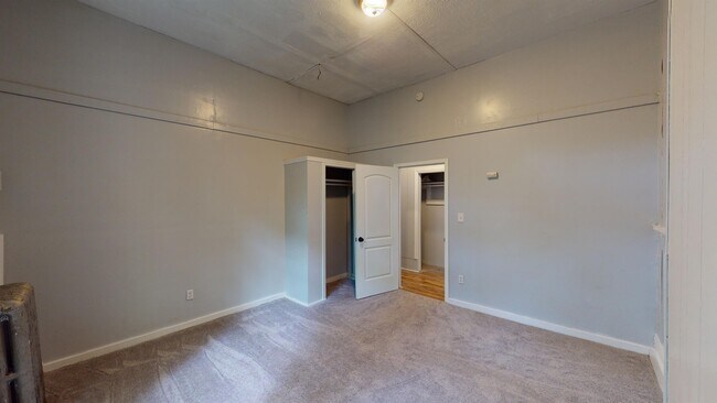 Building Photo - 2630 Stanton Ave