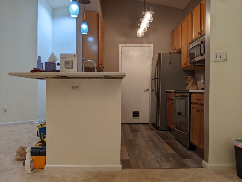 Building Photo - 7705 Lafayette Forest Dr