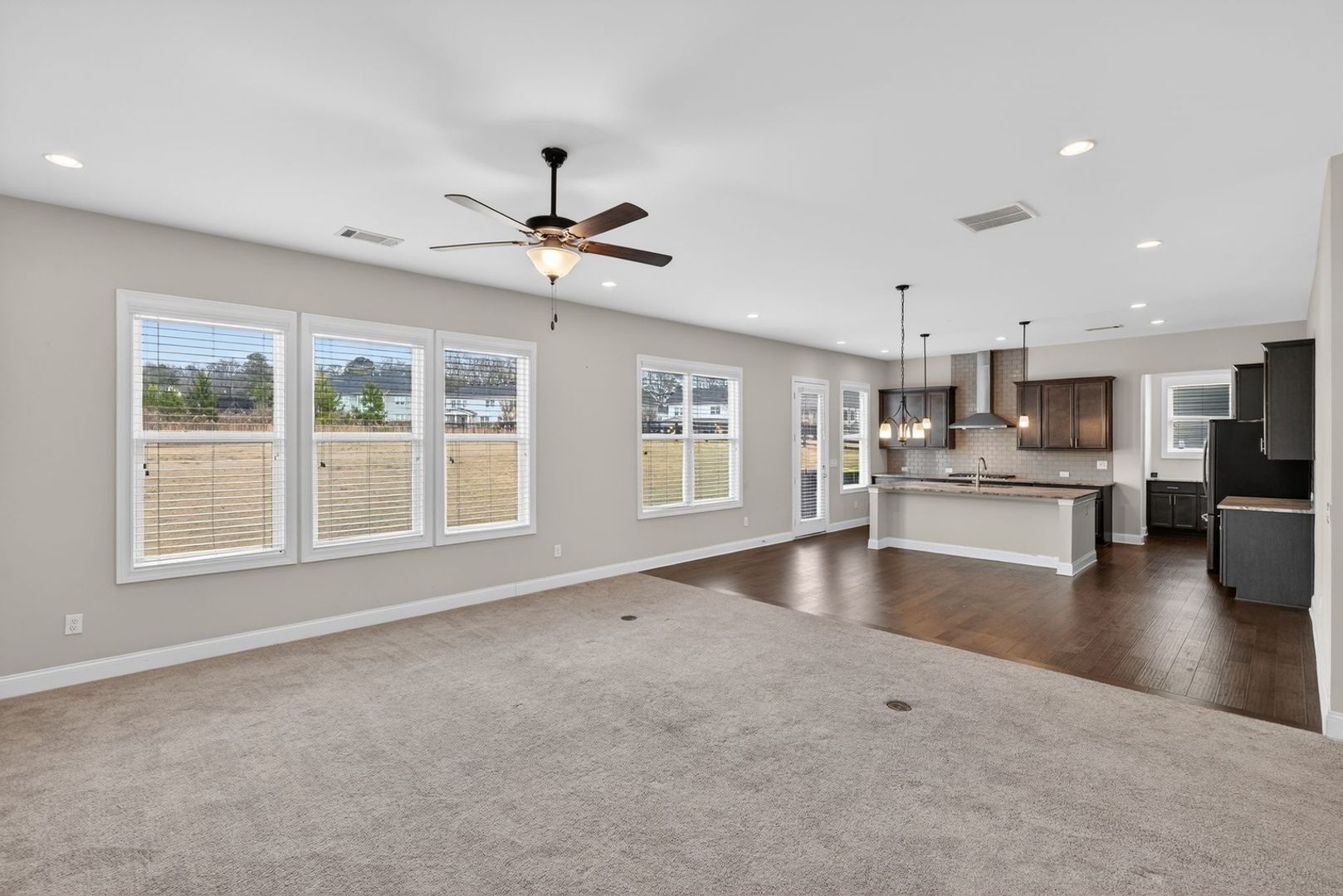 Building Photo - 3745 Crestland Ln