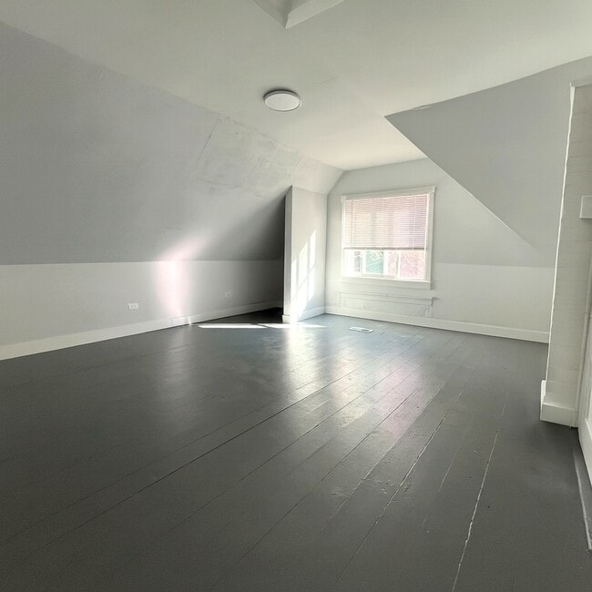 Building Photo - 139 North Ave