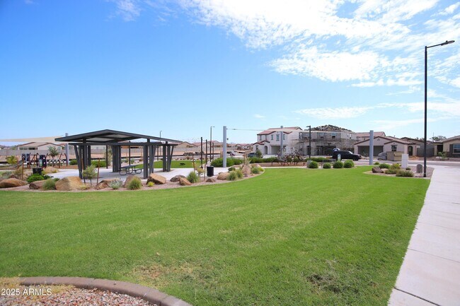 Building Photo - 2558 W Pecan Rd