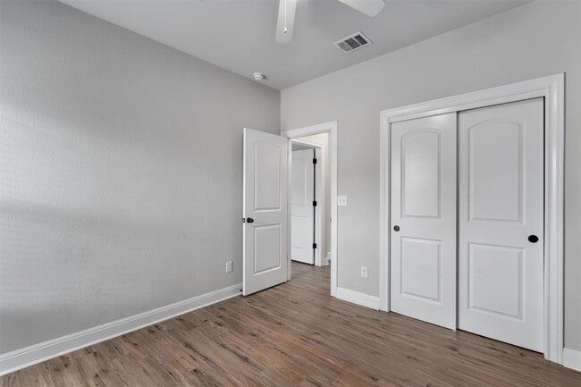 Building Photo - 457 Red Matador Ln