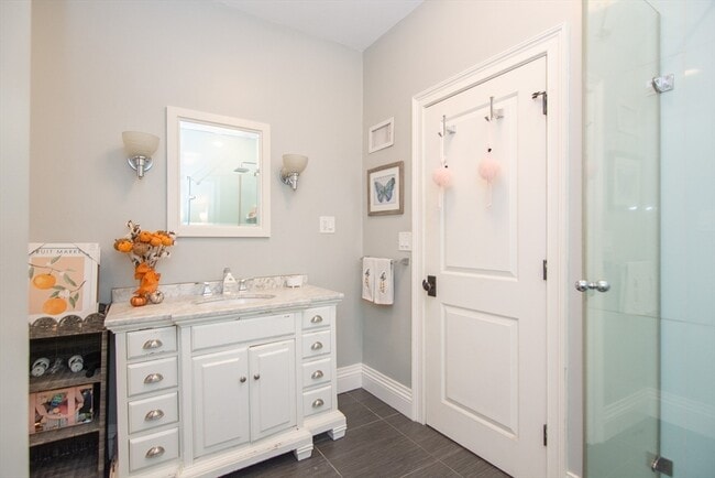 Building Photo - 214 South St