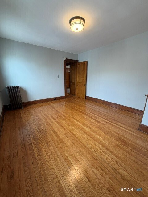 Building Photo - 82 Scofield Ave