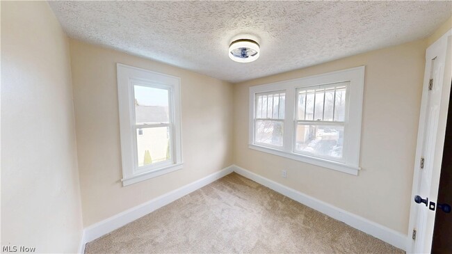 Building Photo - 55 Poland Ave