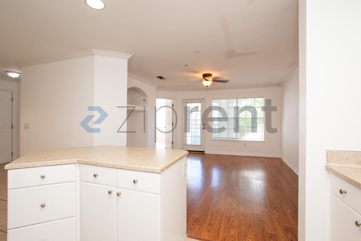 Building Photo - 3591 Kernan Blvd S