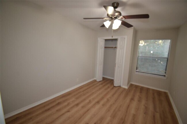 Building Photo - 7801 Parliament Pl