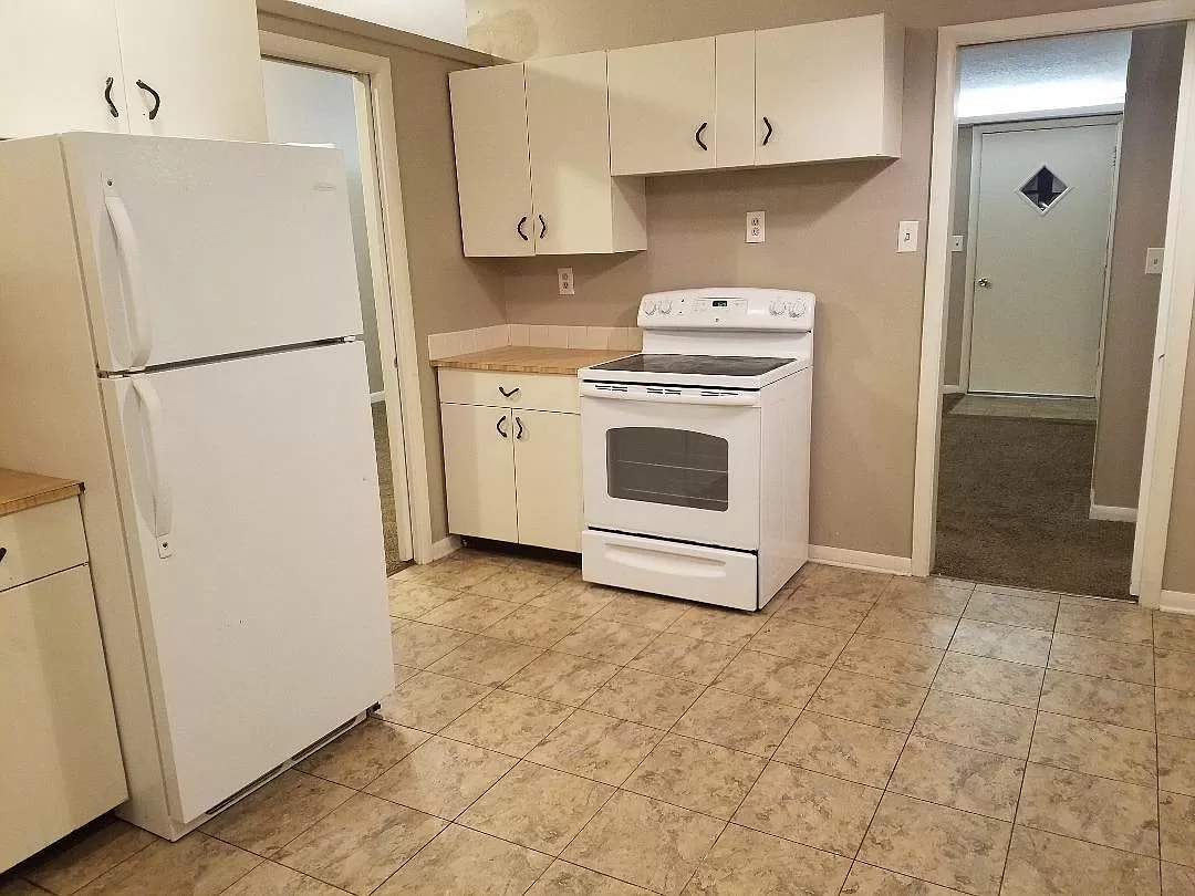 Building Photo - 1107 Glenshire Ave