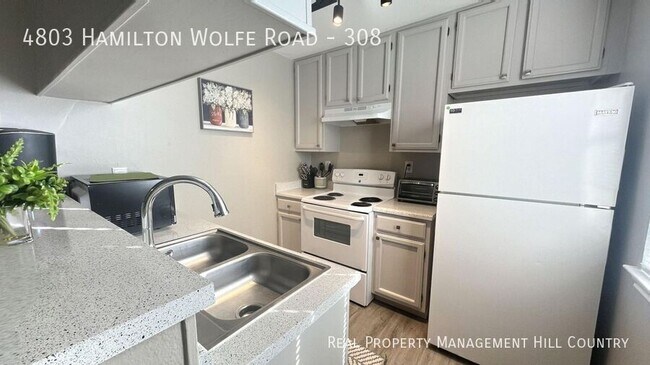 Building Photo - 4803 Hamilton Wolfe Rd