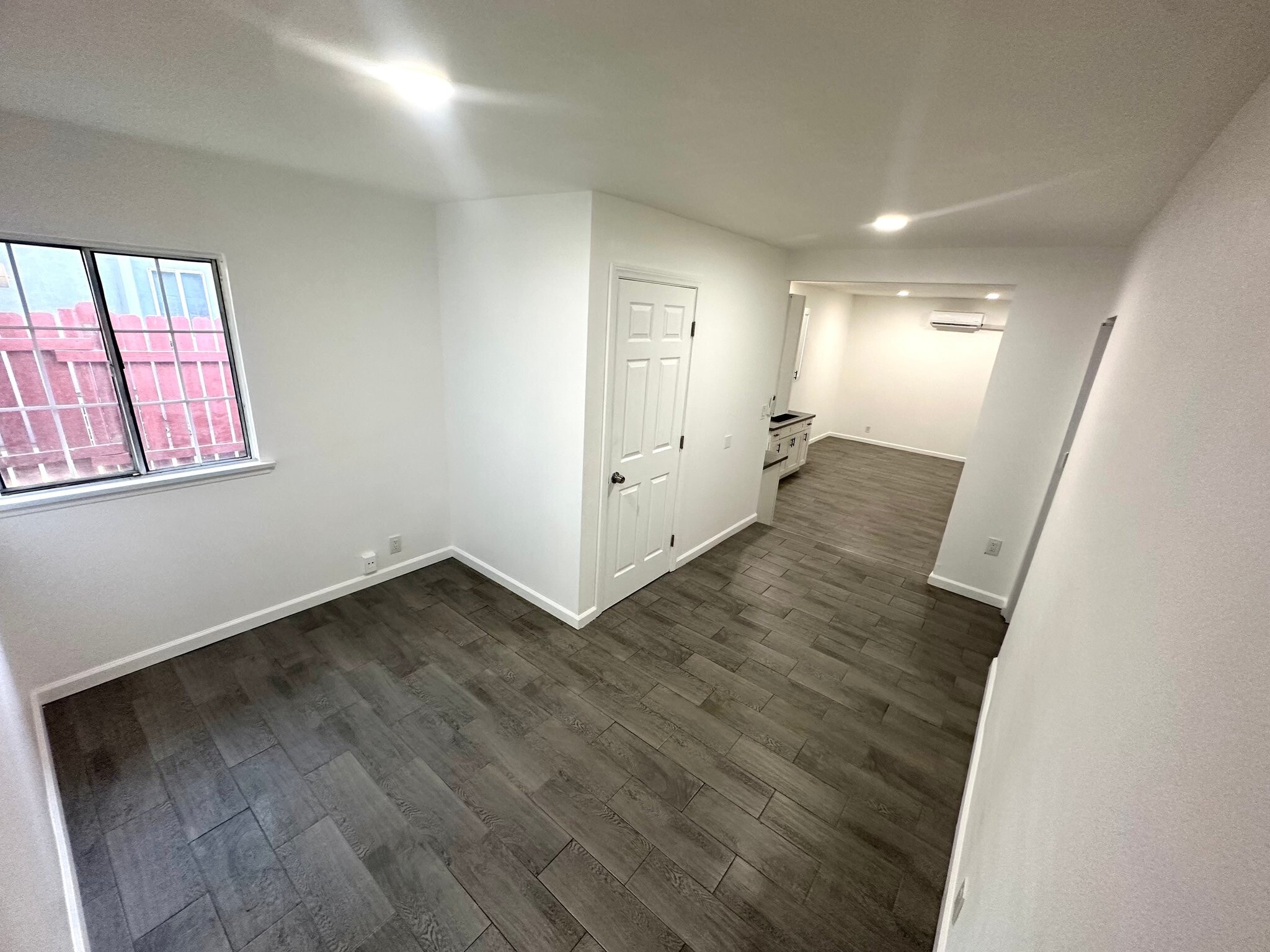 Building Photo - 908 Orange St