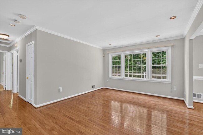 Building Photo - 8006 Lady Lewis Ct
