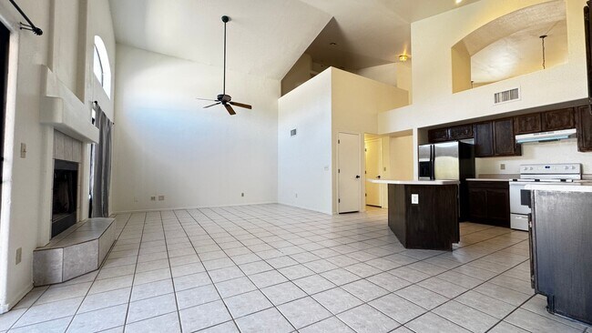 Building Photo - Eastside (Broadway and Houghton) 4 bedroom...