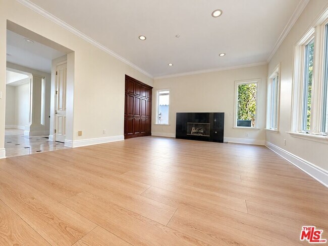 Building Photo - 16625 Cll Haleigh