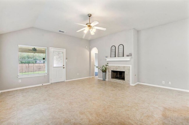 Building Photo - 21711 Debray Dr