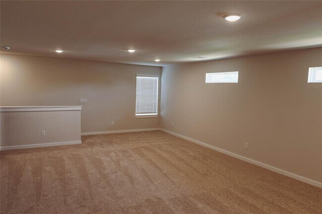 Building Photo - 8563 Blueberry Ash St