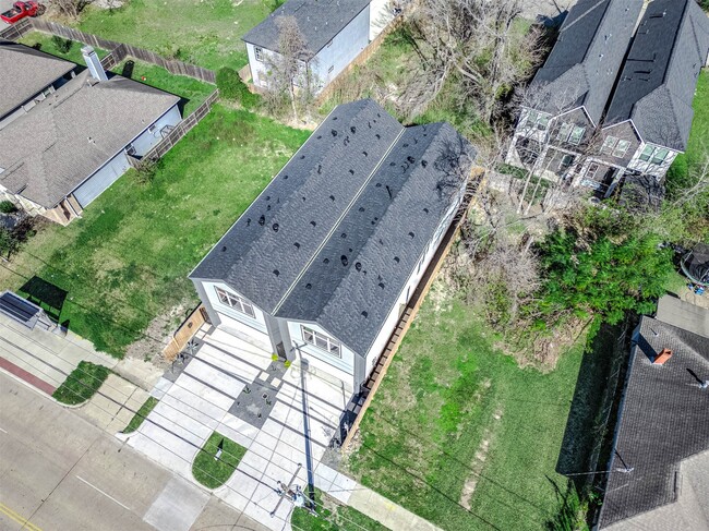 Building Photo - 3411 McGowen St