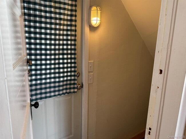 Building Photo - 15 Highland Ave