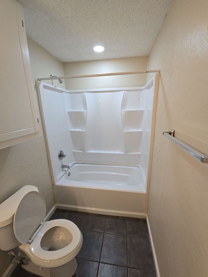 Building Photo - 309 Denton Ct