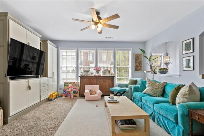 Building Photo - 2924 Wintercrest Way