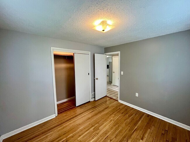 Building Photo - 2 bed 1 bath single family home in Wausau
