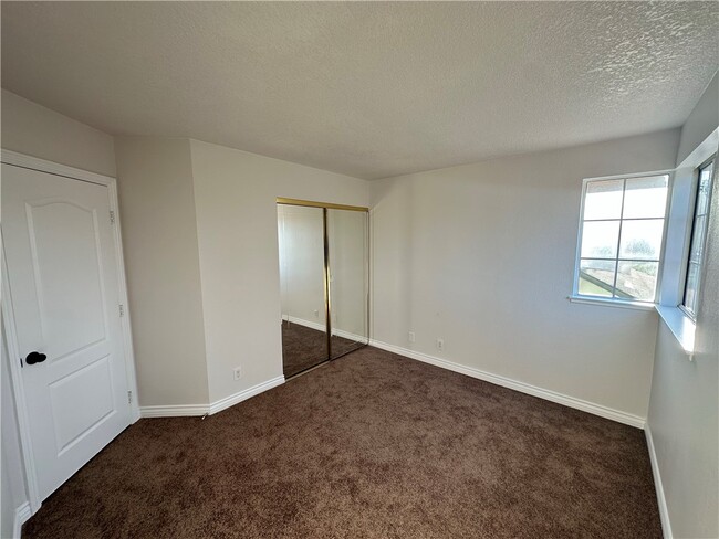 Building Photo - 507 Lassa Way