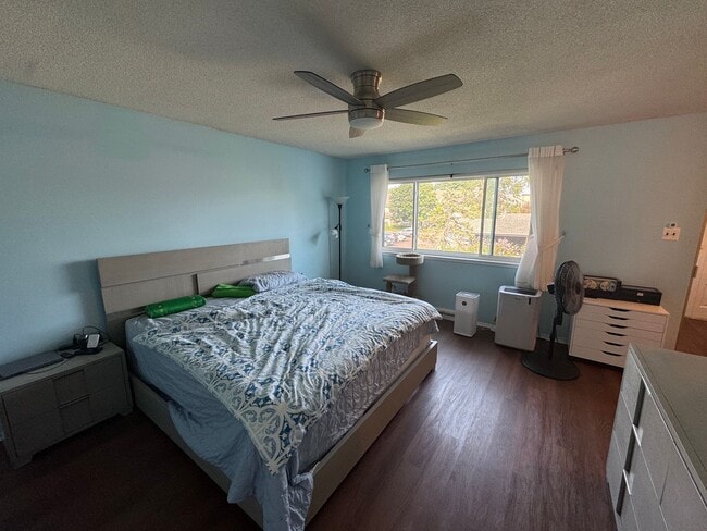 Building Photo - 604 Monroe Dr