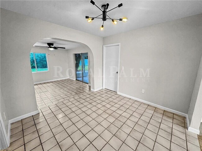 Building Photo - 3 Bed | 2 Bath Home on SE 46th Terrace – Space to Live, Room to Breathe