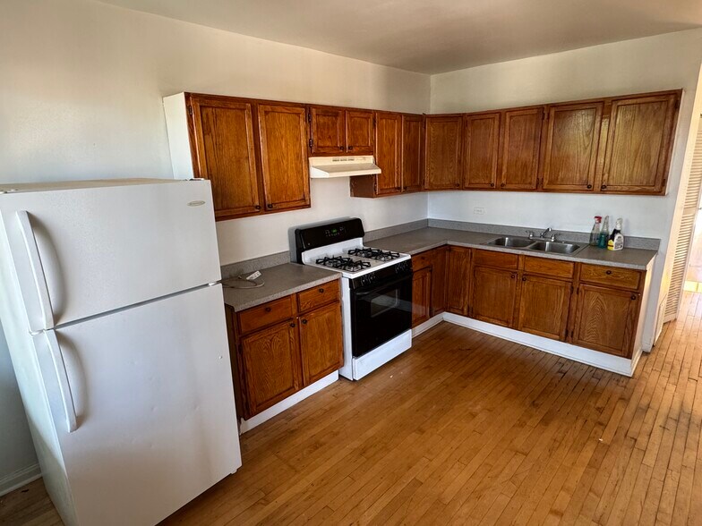 Building Photo - 4251 W Haddon Ave