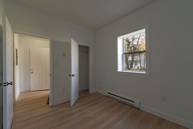 Building Photo - Spruce (294)