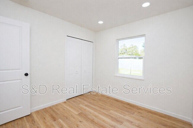 Building Photo - 2919 Hickory St