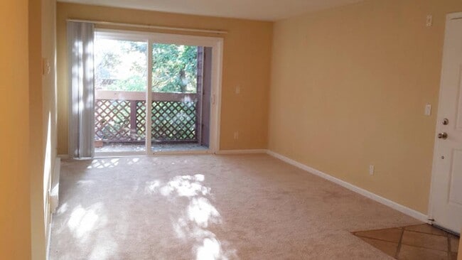 Building Photo - 1183 Yarwood Ct