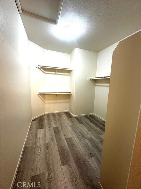 Building Photo - 13846 Hawk Ct