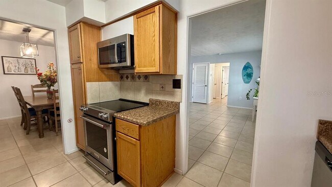 Building Photo - 716 50th St Ct W