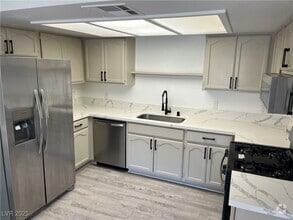 Building Photo - 6645 W Tropicana Ave