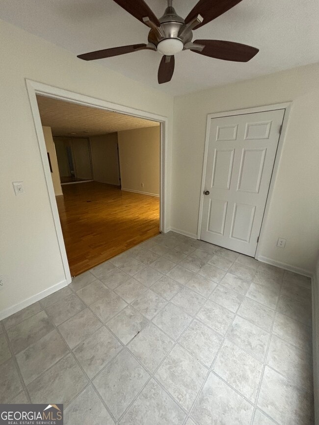 Building Photo - 301 Dunbar Dr