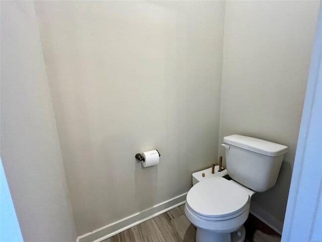 Building Photo - 876 Hedgefield Way