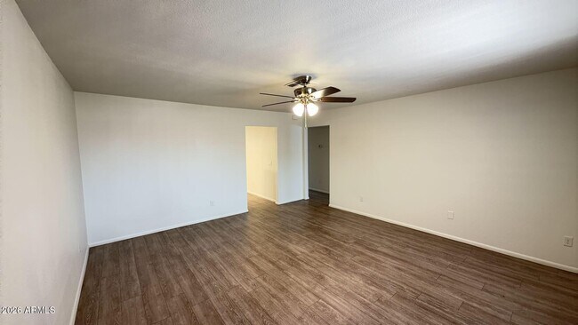 Building Photo - 4418 N 53rd Ln