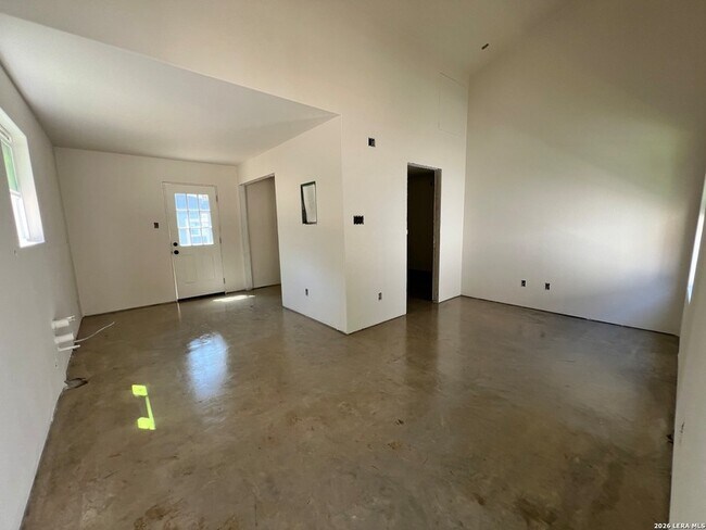 Building Photo - 478 Valley View St