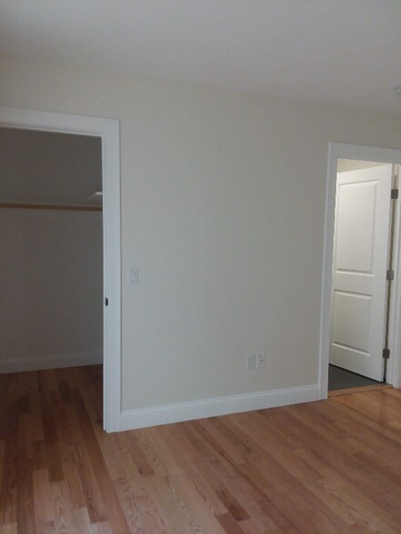 Building Photo - 2 Judge Street Path