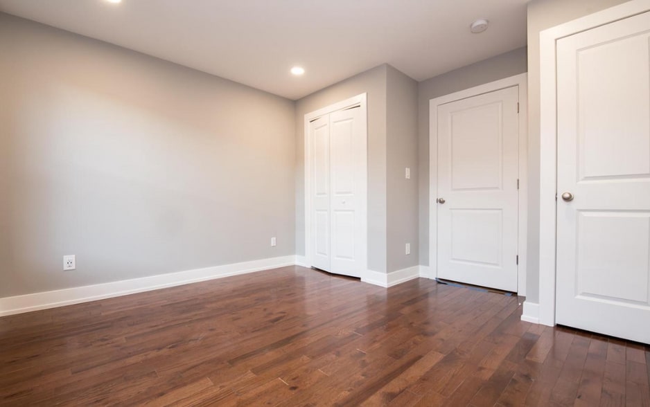 Primary Bedroom - 1513 S Woodstock St