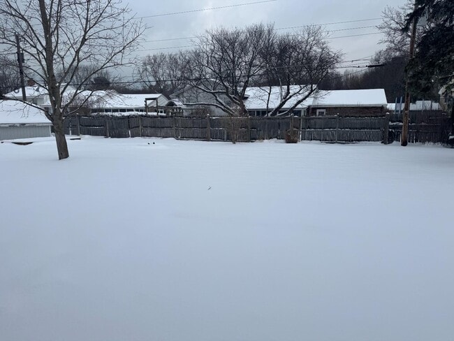 Building Photo - 1519 Trebor Rd