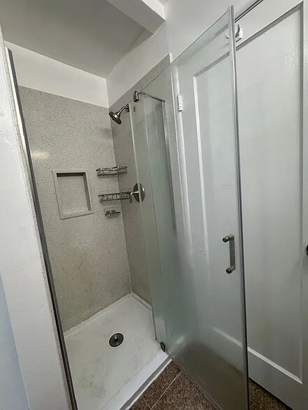 Building Photo - 25756 Spring Dr